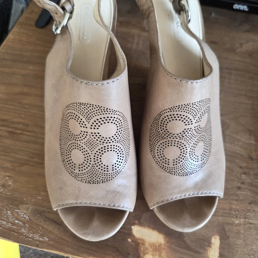 Coach Tan Wedge‎ Sandals